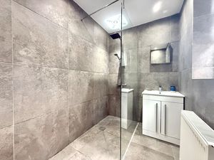 Photo 1- click for photo gallery